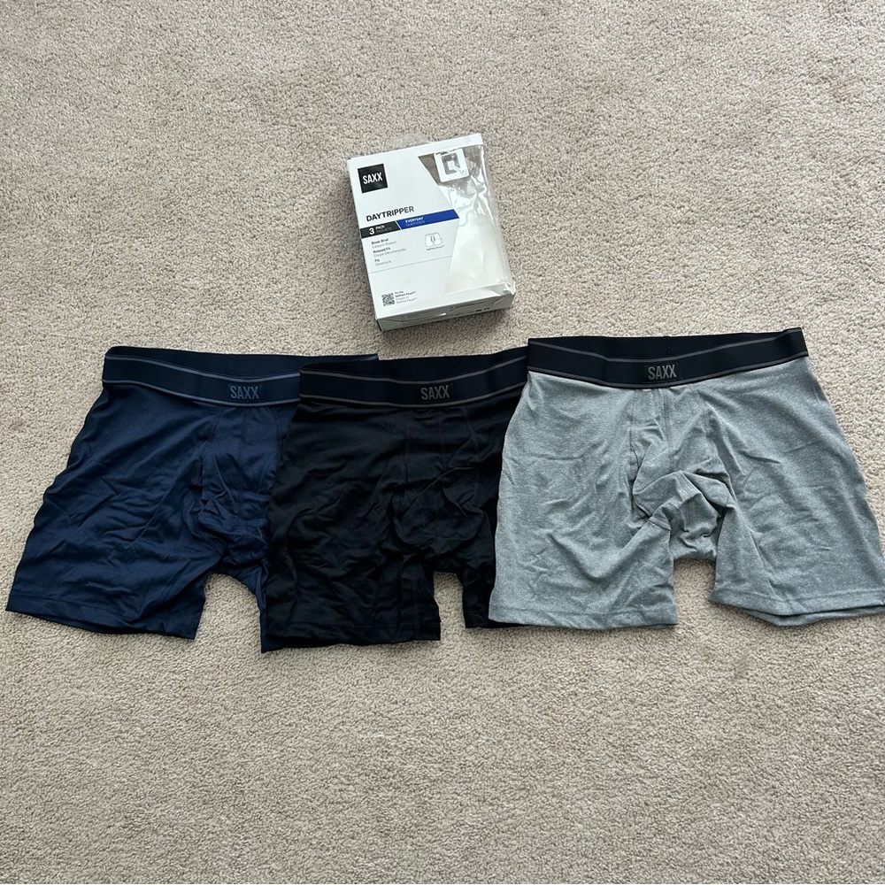 NEW SAXX Daytripper Boxer Briefs Relaxed Fit Fly 3 Pack Men’s Small 5” Inseam